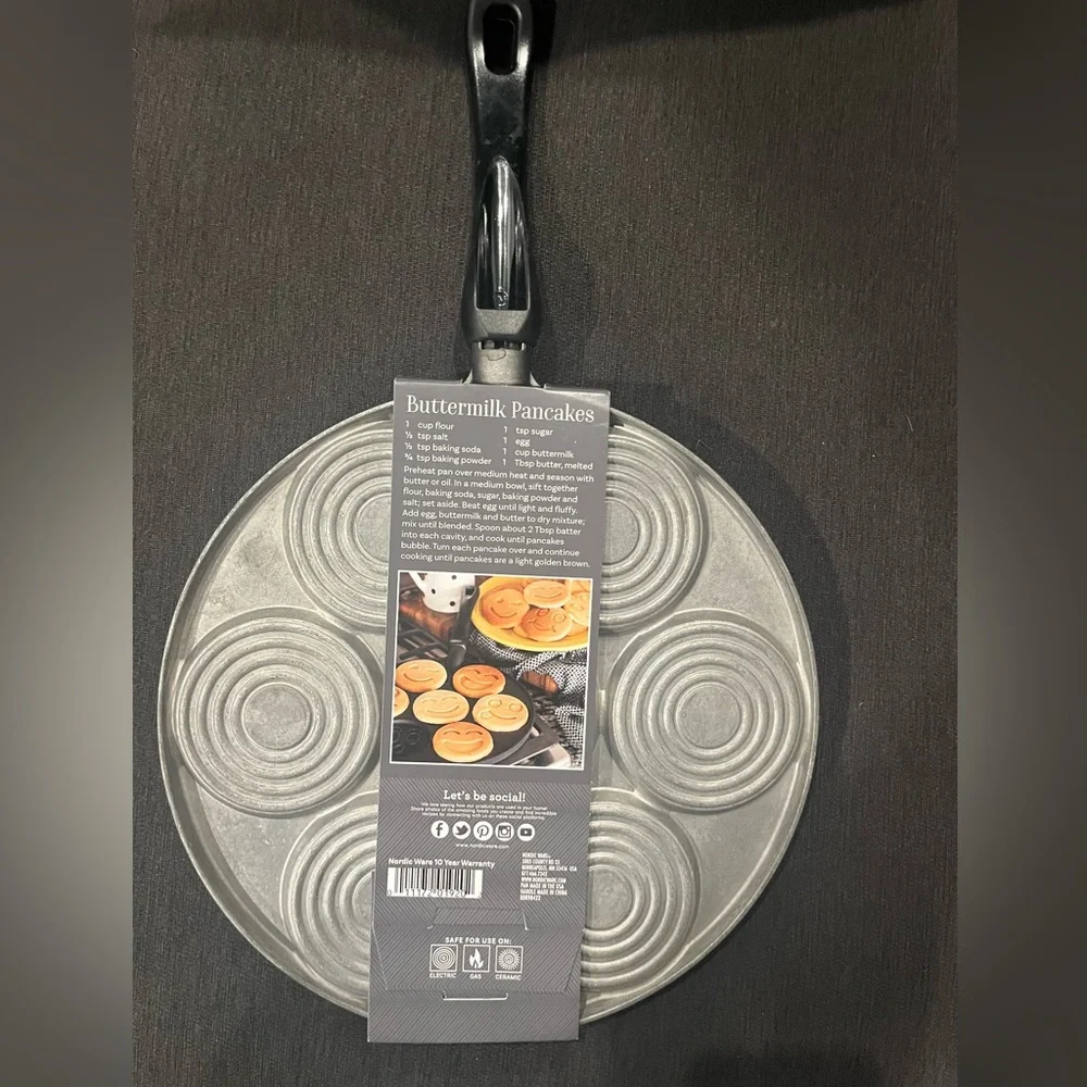 Nordic Ware Smiley Face Pancake Pan Silver, 10 1/2 inch‎ diameter